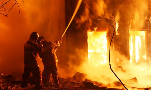 Nowoczesne systemy przeciwpożarowe – jakie są ich najważniejsze zalety?