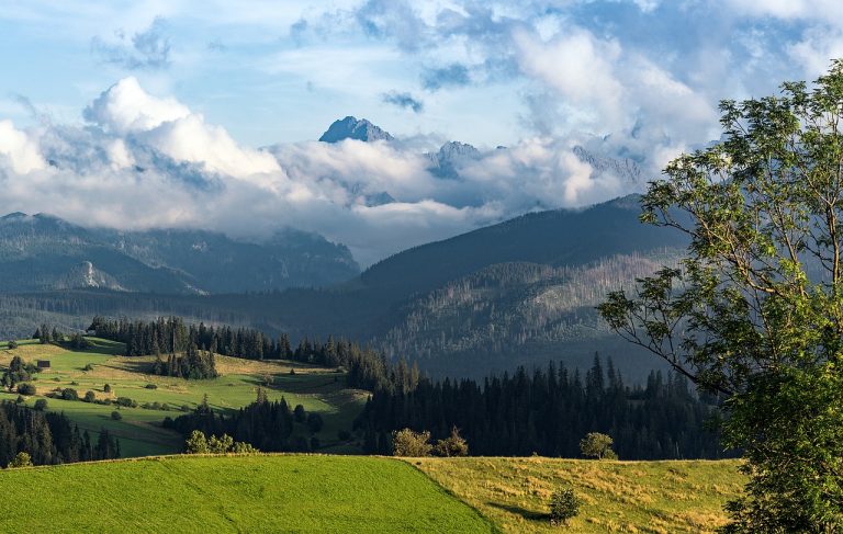 Noclegi z widokiem na giewont – najlepsze apartamenty w zakopanem